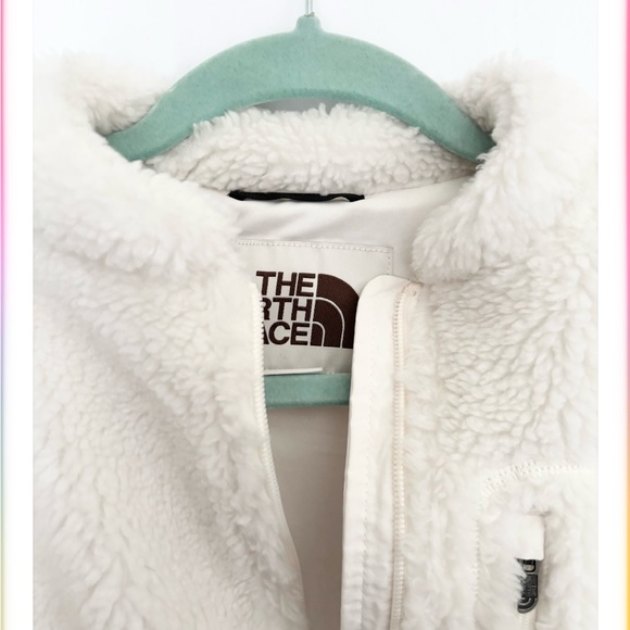 The North Face  Fleece crop Jacket SMALL - Picture 2 of 7